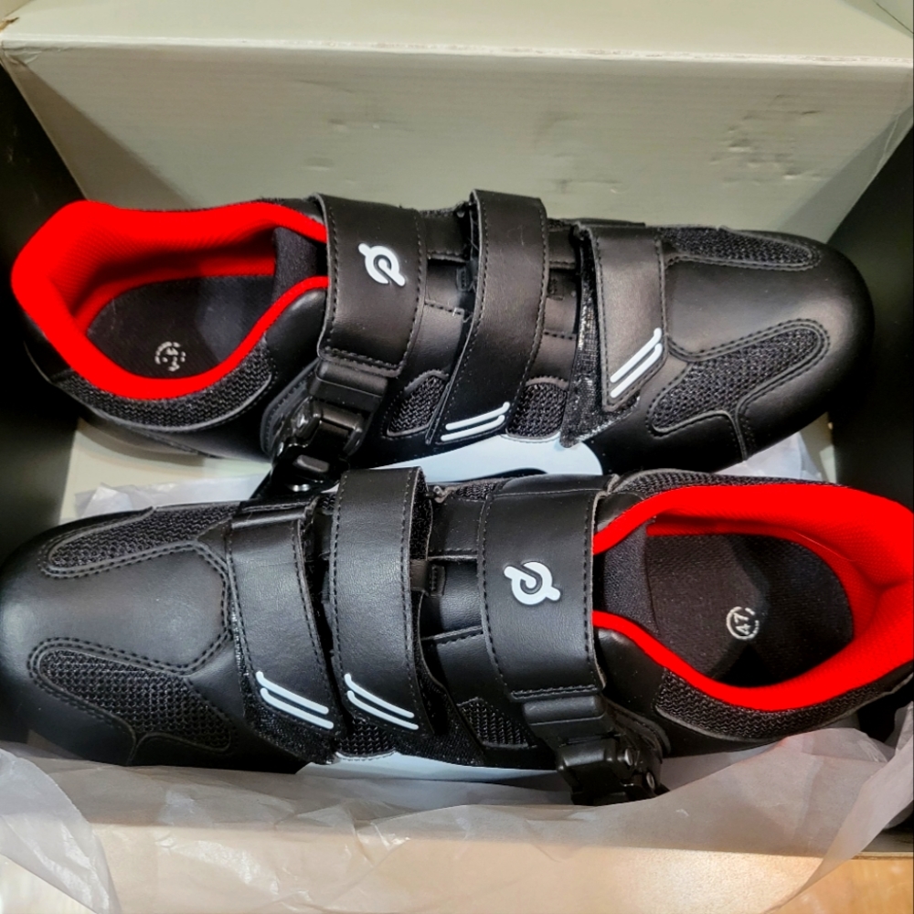 Pelaton cycle shoes. Mens EUR size 47. Men's US size 12.5